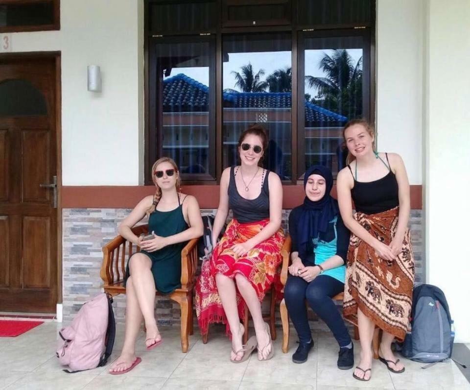 Ahlen Pangandaran Hotel Exterior photo