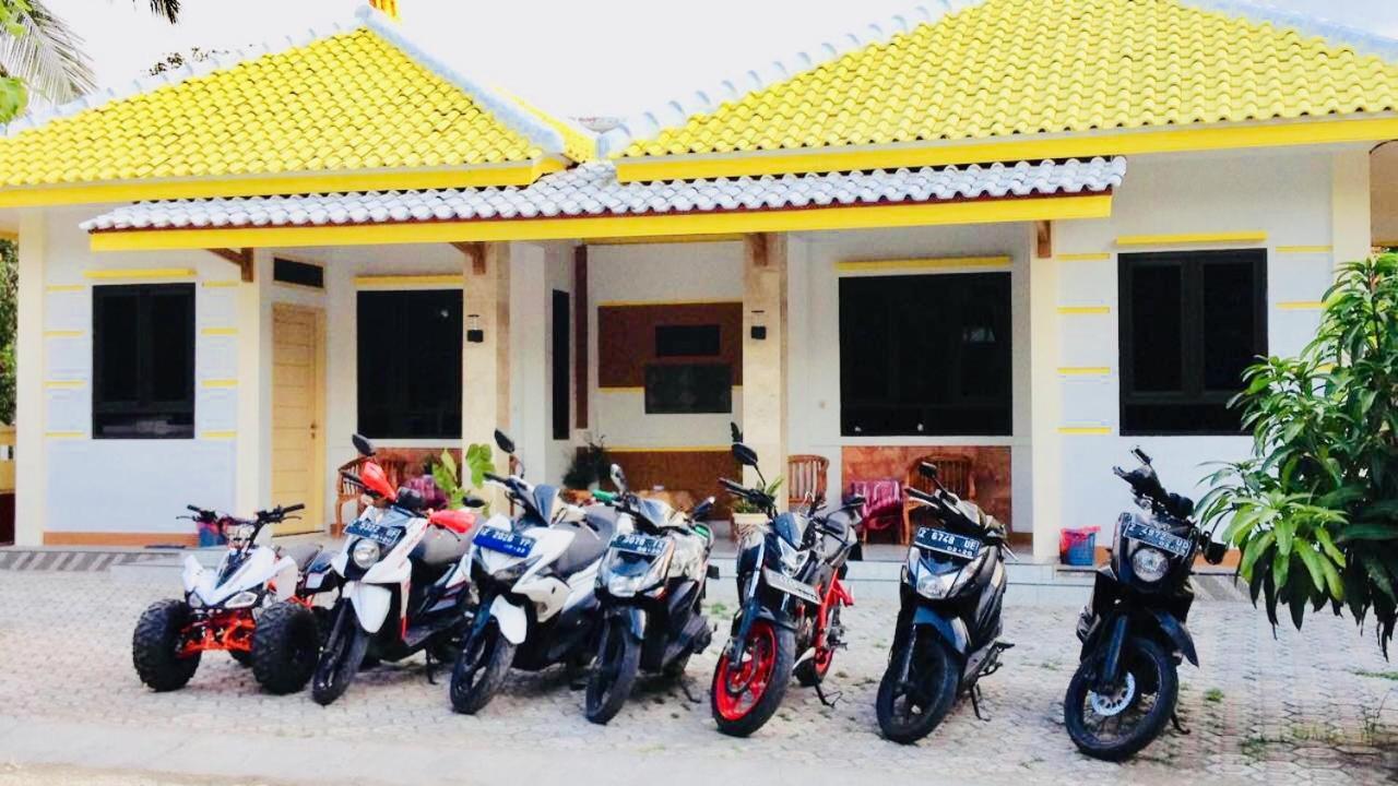 Ahlen Pangandaran Hotel Exterior photo